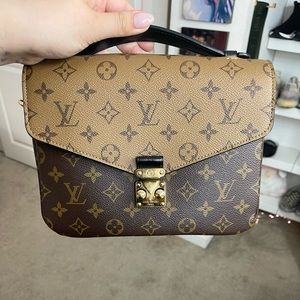 LOUIS VUITTON POCHETTE MÉTIS REVERSE